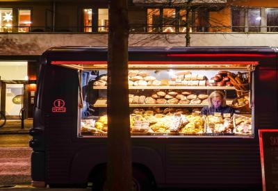 How to market a food van truck?